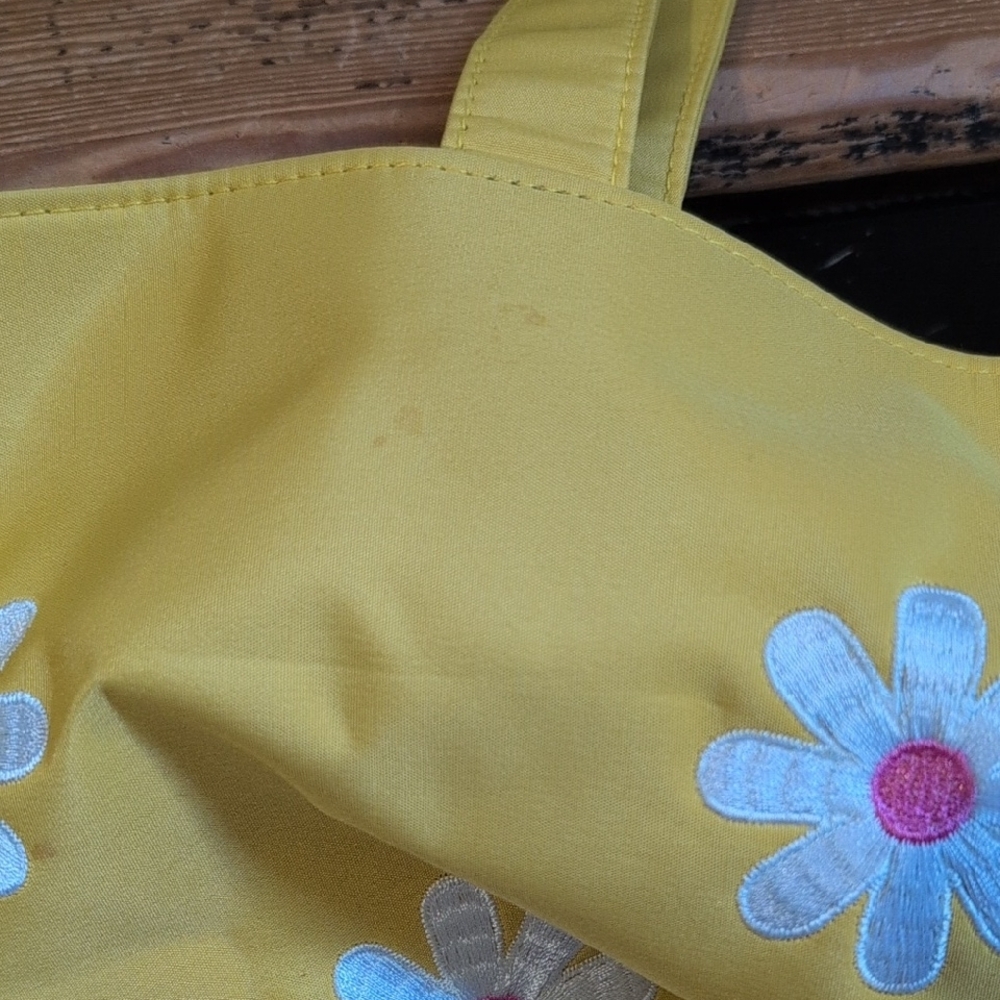 Yellow Daisy Tote Bag with Coin Pouch - Picture 7 of 11